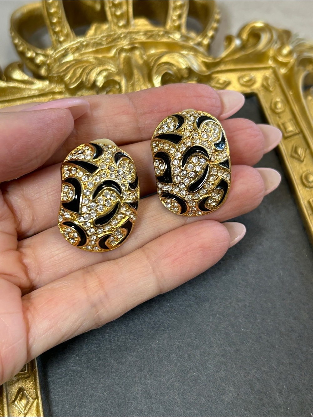 Vintage Gold and Black Crystal Dome Clip On Earrings - Unbranded